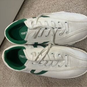 Tennis shoes, lightly worn